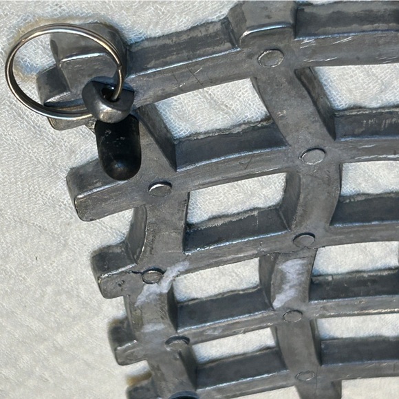 1980s Vintage Stainless Steel Silver Woven Metal Trivet Easy Hang Small Spaces - Picture 5 of 16